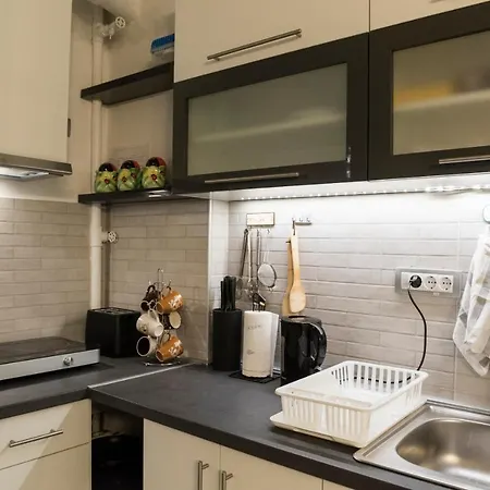 Leana Apartment *