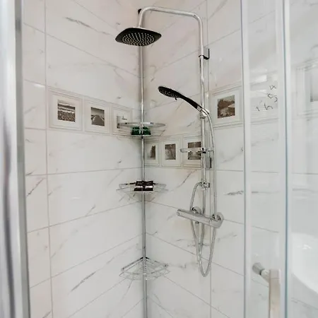 Leana Apartment *